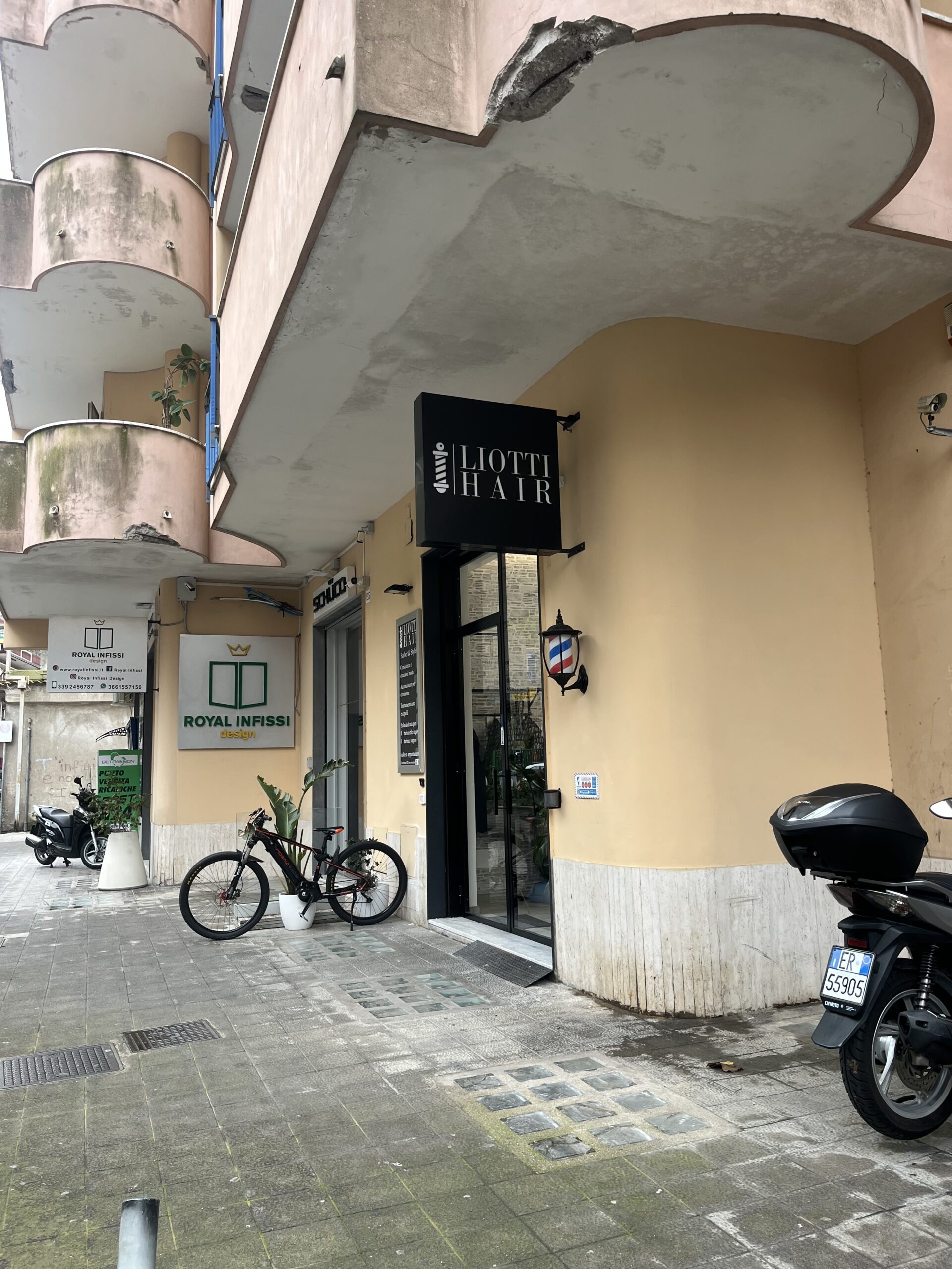 Liotti Hair